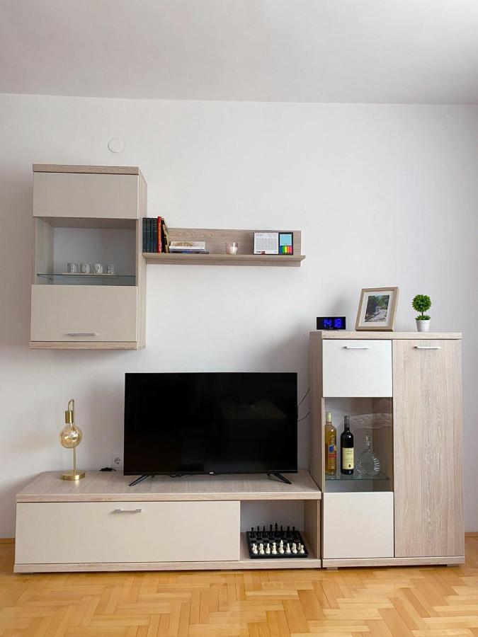 Apartment Varezic بلوزين المظهر الخارجي الصورة