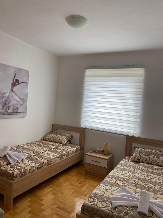 Apartment Varezic بلوزين المظهر الخارجي الصورة