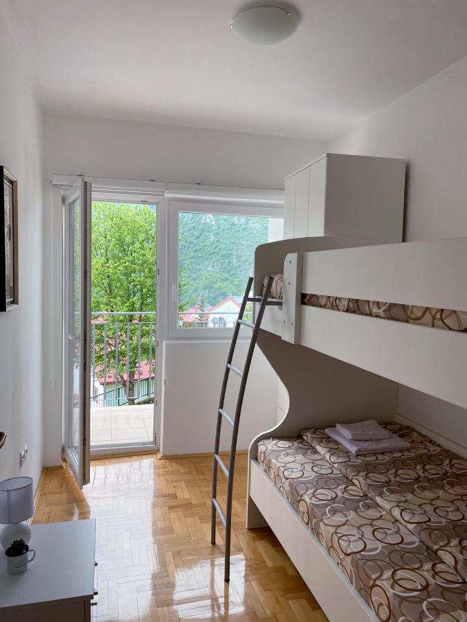 Apartment Varezic بلوزين المظهر الخارجي الصورة