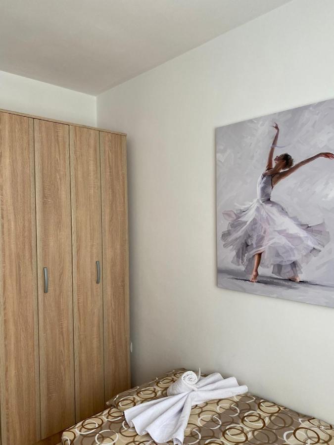 Apartment Varezic بلوزين المظهر الخارجي الصورة