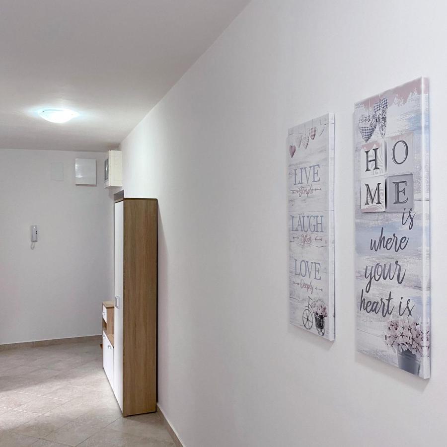 Apartment Varezic بلوزين المظهر الخارجي الصورة